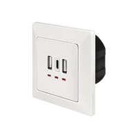 Logilink Fali konnektor, 2x USB-A, 1x USB-C