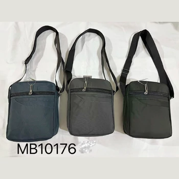 Férfi Crossbody táska állítható pánttal, nagy kapacitású, cipzáras zár, több rekesz, szürke