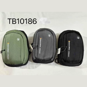 Férfi Crossbody táska állítható pánttal, nagy kapacitású, cipzáras zár, több rekesz, fekete